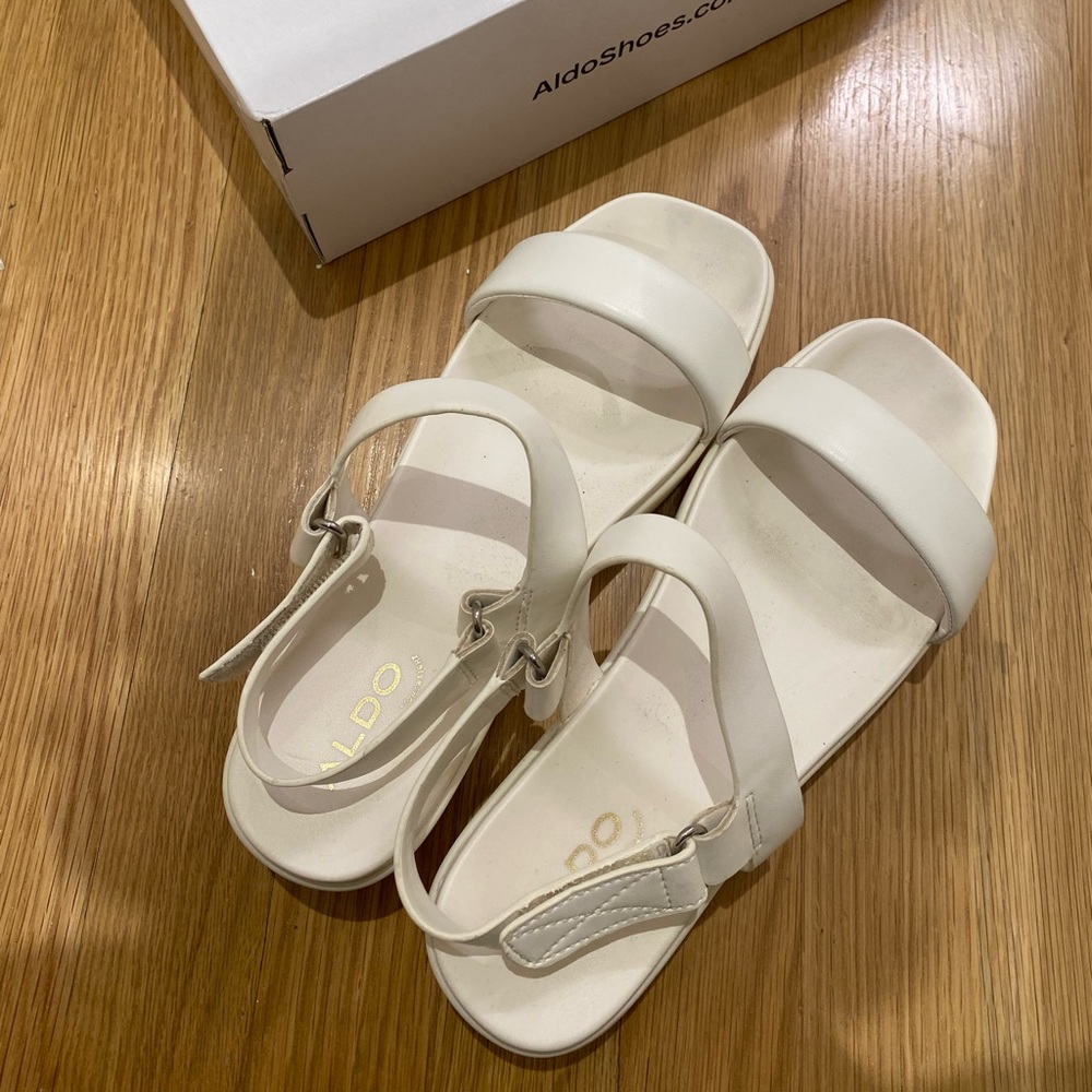 ALDO Tisdal Platform Sandal Size 7.5 White